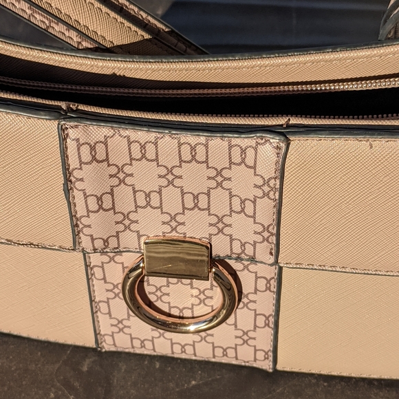 SALE!! COLETTE by Colette Hayman shoulder bag - Picture 2 of 9